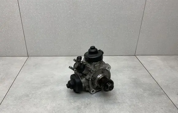 Jeep Grand Cherokee Fuel injection high pressure pump 35022143F 0445010696