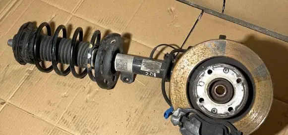 Peugeot 208 Front shock absorber/damper