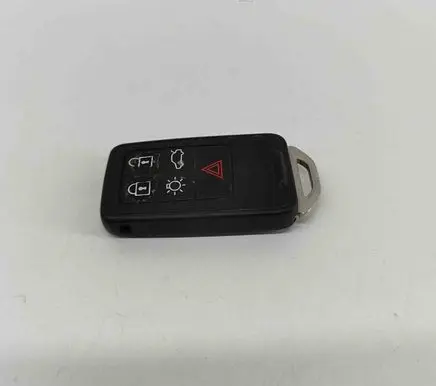Volvo XC70 Ignition key/card A2C99732600 30659607