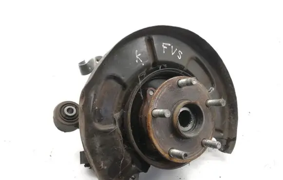 Front wheel hub