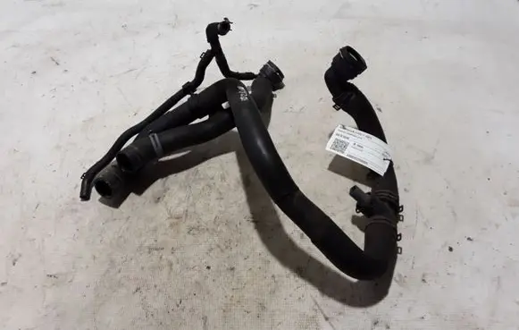 Seat Ibiza V (KJ) Engine coolant pipe/hose 04C101064B