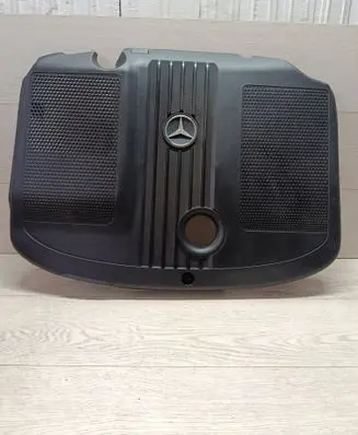 Mercedes-Benz E W212 Engine cover (trim) A6510101467 BBP187801