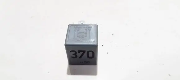 Skoda Superb B5 (3U) Other relay 8D0951253