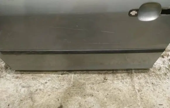 Ford Focus Front door trim (molding) 