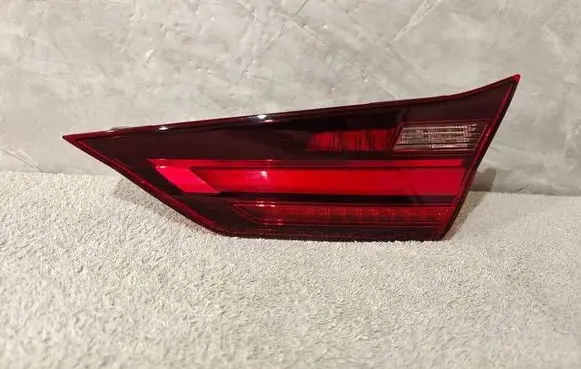 BMW 1 F40 Tailgate rear/tail lights 7450652 647500