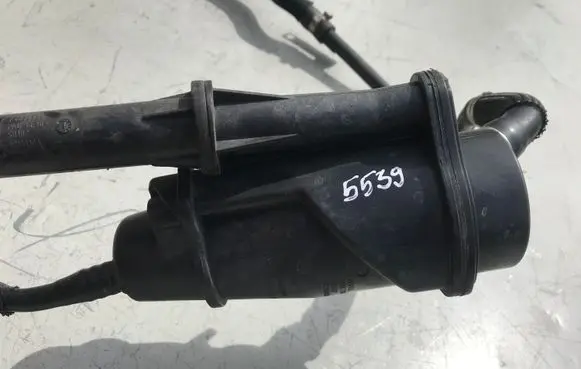 Breather/breather pipe/hose