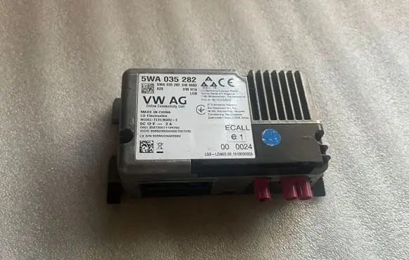Volkswagen Golf VII Other control units/modules 5WA03528225