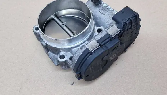 Mercedes-Benz GLC C253 Throttle valve A2761410125