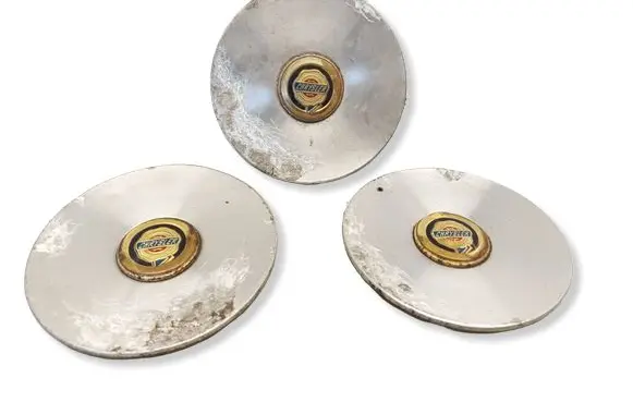 Chrysler Voyager Original wheel cap 04743123AA 39699
