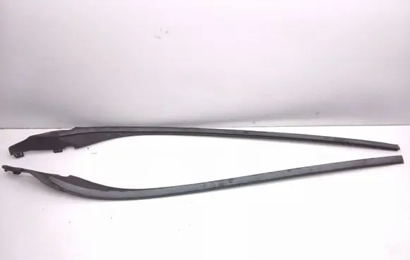 Volvo S60 Windshield trim 31335865 31335864