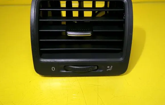 Volkswagen Golf V Dashboard side air vent grill/cover trim 1K0819710