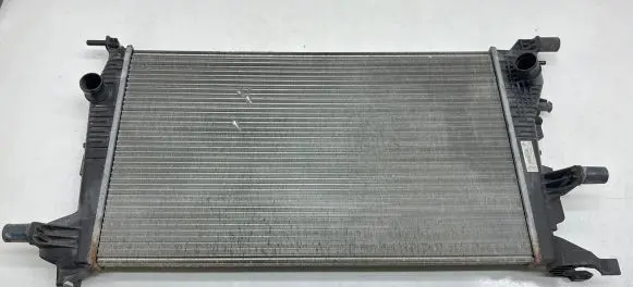 Renault Megane III Coolant radiator 214105378R RM2111 T912387