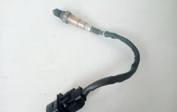 BMW 5 F10 F11 Lambda probe sensor 0281004018