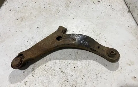 Mitsubishi Grandis Front lower control arm/wishbone