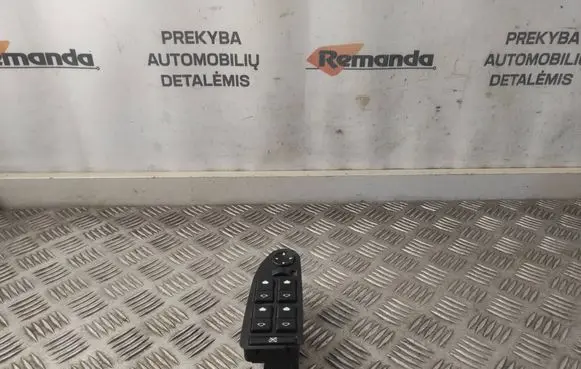 BMW 5 E39 Electric window control switch 8380646