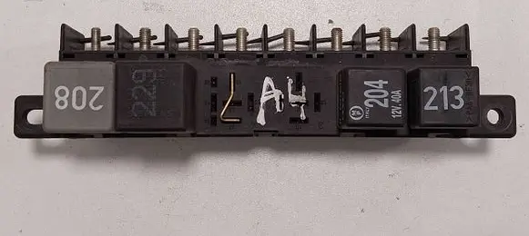Audi A4 S4 B5 8D Fuse box set 4A0941822 896046