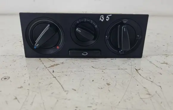 Volkswagen PASSAT B5 Climate control unit 1J0819045G