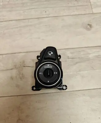 Hyundai i40 Wing mirror switch 39R4801230