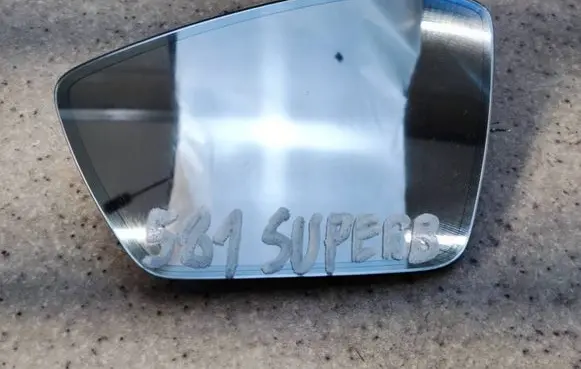 Skoda Superb B8 (3V) Wing mirror glass 925191400100 9251914001
