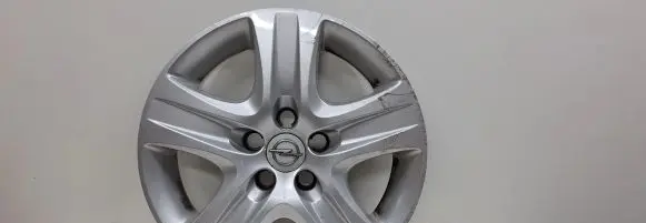 Opel Astra H R16 wheel hub/cap/trim 13282335 13282336