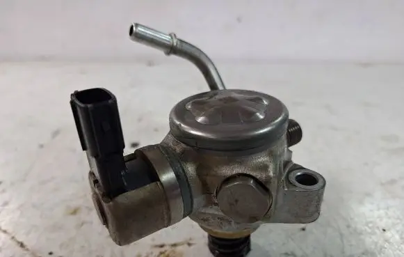 Mazda CX-3 Mechanical fuel pump 295100-Q550