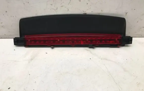 Audi A6 S6 C6 4F Third/center stoplight 4F5945097