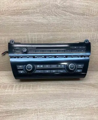 BMW 5 F10 F11 Climate control unit 9241241 924124101