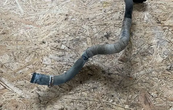 Opel Zafira A Engine coolant pipe/hose