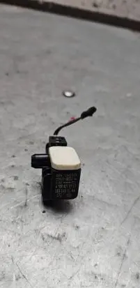 Mercedes-Benz GLC X253 C253 Airbag deployment crash/impact sensor A1668210151 56054085AA