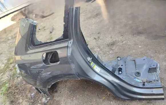 Audi Q7 4M Rear quarter panel 