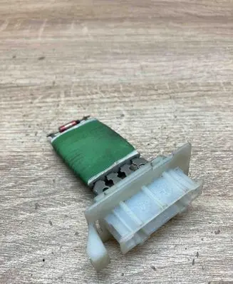 Opel Vectra B Heater blower motor/fan resistor 2T2708