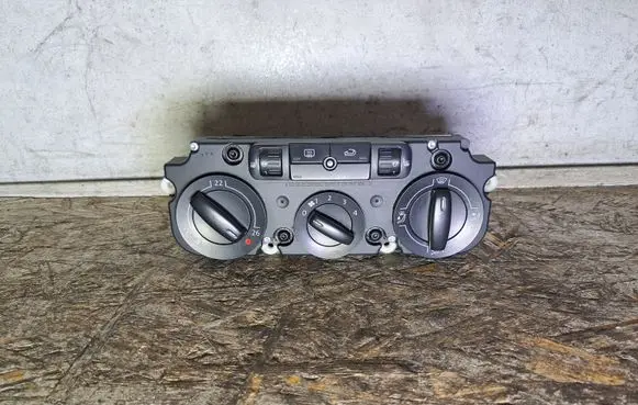 Volkswagen Golf Plus Climate control unit
