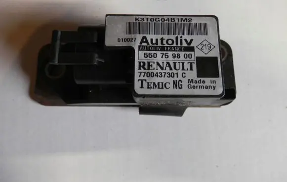 Renault Scenic I Airbag deployment crash/impact sensor 7700437301C