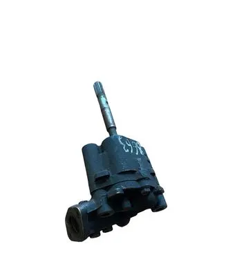 Audi A4 S4 B5 8D Oil pump 058115153