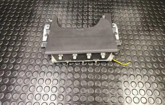 Knee airbag