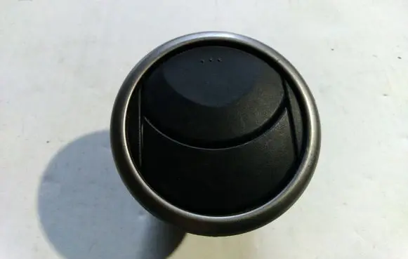 Mazda 3 I Dashboard side air vent grill/cover trim BP4KGM7311 BP4KGM731