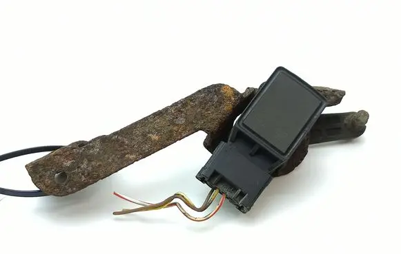 Mercedes-Benz CLK A209 C209 Air suspension front height level sensor A0105427717