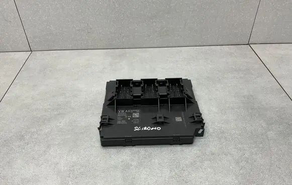 Volkswagen Scirocco Comfort/convenience module 5K0937084K