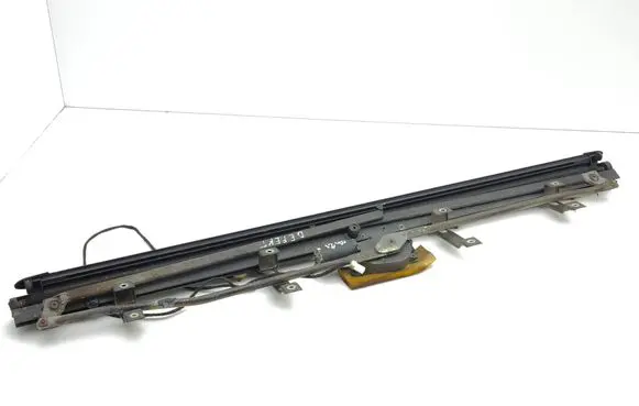Maserati Quattroporte Electric rear window sunshade cover 66947900 068000000100