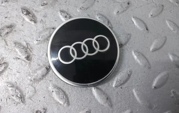 Audi A3 8Y Original wheel cap 81A601170A 81A601170