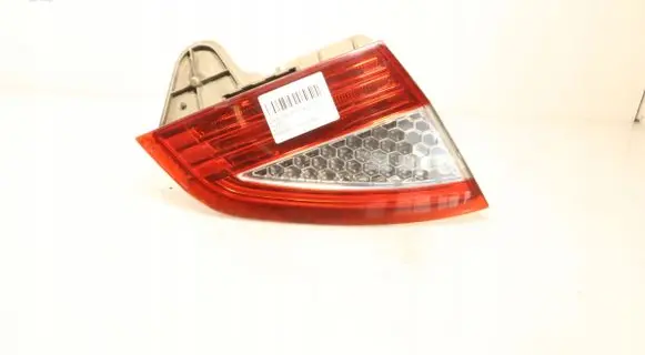 Ford Mondeo MK IV Rear/tail lights E411379