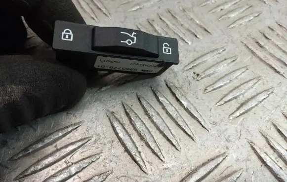 BMW 4 F32 F33 Other switches/knobs/shifts 9253779