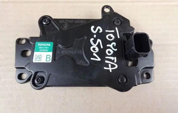 Toyota C-HR I Distronic sensor radar 88210F4011