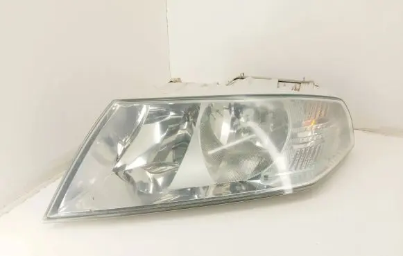 Skoda Octavia Mk2 (1Z) Headlight/headlamp