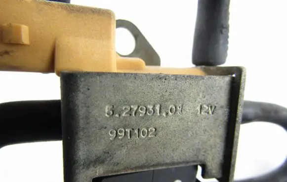 Mercedes-Benz S W220 Turbo solenoid valve 52793101
