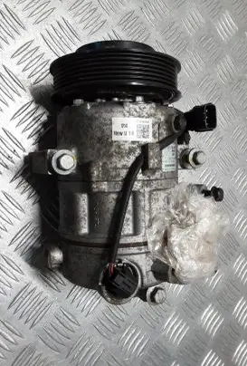 KIA Sportage Air conditioning (A/C) compressor (pump) 97701D7500