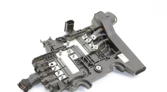 Volvo S90, V90 Current control relay 32200112