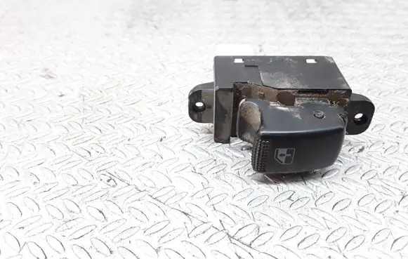 Hyundai Terracan Electric window control switch 935782D000