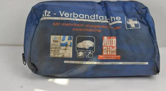 Chrysler Sebring (JS) First aid kit 