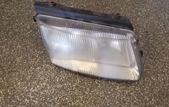 Volkswagen PASSAT B5 Headlight/headlamp